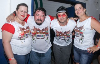 
<a style='margin-left: 5px;' class='btn btn-xs btn-social btn-facebook' href='https://www.facebook.com/sharer/sharer.php?u=https://www.galeramix.com.br/imagem/a16/800-800-90/conteudo/site_galerias/16/img1769.jpg' rel='popup' data-width='500' data-height='400'><i class='fa fa-facebook'></i>Compartilhar <span class='hidden-xs'>no Facebook</span>
</a> 
<a class='btn btn-default btn-xs' target='_blank' href='imagem/a16/800-800-90/conteudo/site_galerias/16/img1769.jpg'>
<span class='glyphicon glyphicon-cloud-download'></span> Salvar
</a>
