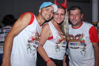 
<a style='margin-left: 5px;' class='btn btn-xs btn-social btn-facebook' href='https://www.facebook.com/sharer/sharer.php?u=https://www.galeramix.com.br/imagem/a16/800-800-90/conteudo/site_galerias/16/img1805.jpg' rel='popup' data-width='500' data-height='400'><i class='fa fa-facebook'></i>Compartilhar <span class='hidden-xs'>no Facebook</span>
</a> 
<a class='btn btn-default btn-xs' target='_blank' href='imagem/a16/800-800-90/conteudo/site_galerias/16/img1805.jpg'>
<span class='glyphicon glyphicon-cloud-download'></span> Salvar
</a>
