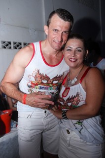 
<a style='margin-left: 5px;' class='btn btn-xs btn-social btn-facebook' href='https://www.facebook.com/sharer/sharer.php?u=https://www.galeramix.com.br/imagem/a16/800-800-90/conteudo/site_galerias/16/img1810.jpg' rel='popup' data-width='500' data-height='400'><i class='fa fa-facebook'></i>Compartilhar <span class='hidden-xs'>no Facebook</span>
</a> 
<a class='btn btn-default btn-xs' target='_blank' href='imagem/a16/800-800-90/conteudo/site_galerias/16/img1810.jpg'>
<span class='glyphicon glyphicon-cloud-download'></span> Salvar
</a>
