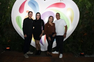 
<a style='margin-left: 5px;' class='btn btn-xs btn-social btn-facebook' href='https://www.facebook.com/sharer/sharer.php?u=https://www.galeramix.com.br/imagem/a162/800-800-90/conteudo/site_galerias/162/tijufest-2025-zeze-di-camargo-32.jpg' rel='popup' data-width='500' data-height='400'><i class='fa fa-facebook'></i>Compartilhar <span class='hidden-xs'>no Facebook</span>
</a> 
<a class='btn btn-default btn-xs' target='_blank' href='imagem/a162/800-800-90/conteudo/site_galerias/162/tijufest-2025-zeze-di-camargo-32.jpg'>
<span class='glyphicon glyphicon-cloud-download'></span> Salvar
</a>
