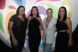 
<a style='margin-left: 5px;' class='btn btn-xs btn-social btn-facebook' href='https://www.facebook.com/sharer/sharer.php?u=https://www.galeramix.com.br/imagem/a162/800-800-90/conteudo/site_galerias/162/tijufest-2025-zeze-di-camargo-36.jpg' rel='popup' data-width='500' data-height='400'><i class='fa fa-facebook'></i>Compartilhar <span class='hidden-xs'>no Facebook</span>
</a> 
<a class='btn btn-default btn-xs' target='_blank' href='imagem/a162/800-800-90/conteudo/site_galerias/162/tijufest-2025-zeze-di-camargo-36.jpg'>
<span class='glyphicon glyphicon-cloud-download'></span> Salvar
</a>
