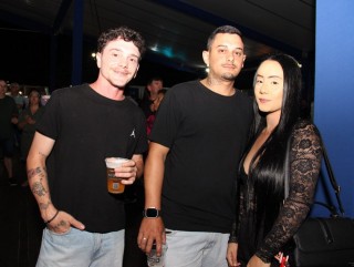 
<a style='margin-left: 5px;' class='btn btn-xs btn-social btn-facebook' href='https://www.facebook.com/sharer/sharer.php?u=https://www.galeramix.com.br/imagem/a162/800-800-90/conteudo/site_galerias/162/tijufest-2025-zeze-di-camargo-42.jpg' rel='popup' data-width='500' data-height='400'><i class='fa fa-facebook'></i>Compartilhar <span class='hidden-xs'>no Facebook</span>
</a> 
<a class='btn btn-default btn-xs' target='_blank' href='imagem/a162/800-800-90/conteudo/site_galerias/162/tijufest-2025-zeze-di-camargo-42.jpg'>
<span class='glyphicon glyphicon-cloud-download'></span> Salvar
</a>
