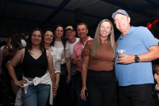 
<a style='margin-left: 5px;' class='btn btn-xs btn-social btn-facebook' href='https://www.facebook.com/sharer/sharer.php?u=https://www.galeramix.com.br/imagem/a162/800-800-90/conteudo/site_galerias/162/tijufest-2025-zeze-di-camargo-54.jpg' rel='popup' data-width='500' data-height='400'><i class='fa fa-facebook'></i>Compartilhar <span class='hidden-xs'>no Facebook</span>
</a> 
<a class='btn btn-default btn-xs' target='_blank' href='imagem/a162/800-800-90/conteudo/site_galerias/162/tijufest-2025-zeze-di-camargo-54.jpg'>
<span class='glyphicon glyphicon-cloud-download'></span> Salvar
</a>
