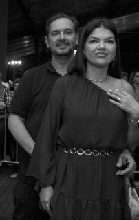 
<a style='margin-left: 5px;' class='btn btn-xs btn-social btn-facebook' href='https://www.facebook.com/sharer/sharer.php?u=https://www.galeramix.com.br/imagem/a162/800-800-90/conteudo/site_galerias/162/tijufest-2025-zeze-di-camargo-59.jpg' rel='popup' data-width='500' data-height='400'><i class='fa fa-facebook'></i>Compartilhar <span class='hidden-xs'>no Facebook</span>
</a> 
<a class='btn btn-default btn-xs' target='_blank' href='imagem/a162/800-800-90/conteudo/site_galerias/162/tijufest-2025-zeze-di-camargo-59.jpg'>
<span class='glyphicon glyphicon-cloud-download'></span> Salvar
</a>
