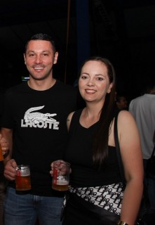 
<a style='margin-left: 5px;' class='btn btn-xs btn-social btn-facebook' href='https://www.facebook.com/sharer/sharer.php?u=https://www.galeramix.com.br/imagem/a162/800-800-90/conteudo/site_galerias/162/tijufest-2025-zeze-di-camargo-76.jpg' rel='popup' data-width='500' data-height='400'><i class='fa fa-facebook'></i>Compartilhar <span class='hidden-xs'>no Facebook</span>
</a> 
<a class='btn btn-default btn-xs' target='_blank' href='imagem/a162/800-800-90/conteudo/site_galerias/162/tijufest-2025-zeze-di-camargo-76.jpg'>
<span class='glyphicon glyphicon-cloud-download'></span> Salvar
</a>
