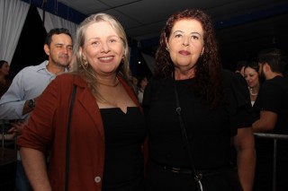 
<a style='margin-left: 5px;' class='btn btn-xs btn-social btn-facebook' href='https://www.facebook.com/sharer/sharer.php?u=https://www.galeramix.com.br/imagem/a162/800-800-90/conteudo/site_galerias/162/tijufest-2025-zeze-di-camargo-80.jpg' rel='popup' data-width='500' data-height='400'><i class='fa fa-facebook'></i>Compartilhar <span class='hidden-xs'>no Facebook</span>
</a> 
<a class='btn btn-default btn-xs' target='_blank' href='imagem/a162/800-800-90/conteudo/site_galerias/162/tijufest-2025-zeze-di-camargo-80.jpg'>
<span class='glyphicon glyphicon-cloud-download'></span> Salvar
</a>
