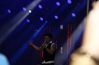 
<a style='margin-left: 5px;' class='btn btn-xs btn-social btn-facebook' href='https://www.facebook.com/sharer/sharer.php?u=https://www.galeramix.com.br/imagem/a162/800-800-90/conteudo/site_galerias/162/tijufest-2025-zeze-di-camargo-84.jpg' rel='popup' data-width='500' data-height='400'><i class='fa fa-facebook'></i>Compartilhar <span class='hidden-xs'>no Facebook</span>
</a> 
<a class='btn btn-default btn-xs' target='_blank' href='imagem/a162/800-800-90/conteudo/site_galerias/162/tijufest-2025-zeze-di-camargo-84.jpg'>
<span class='glyphicon glyphicon-cloud-download'></span> Salvar
</a>
