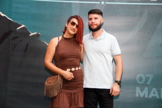 <a style='margin-left: 5px;' class='btn btn-xs btn-social btn-facebook' href='https://www.facebook.com/sharer/sharer.php?u=https://www.galeramix.com.br/imagem/a163/800-800-90/conteudo/site_galerias/163/gustavo-lima-costelaco-junior-seco-galeramix-104.jpg' rel='popup' data-width='500' data-height='400'><i class='fa fa-facebook'></i>Compartilhar <span class='hidden-xs'>no Facebook</span></a> <a class='btn btn-default btn-xs' target='_blank' href='imagem/a163/800-800-90/conteudo/site_galerias/163/gustavo-lima-costelaco-junior-seco-galeramix-104.jpg'><span class='glyphicon glyphicon-cloud-download'></span> Salvar</a>