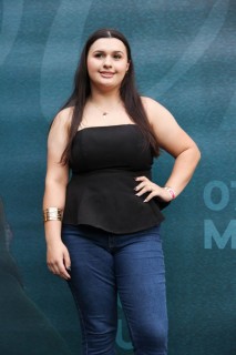 <a style='margin-left: 5px;' class='btn btn-xs btn-social btn-facebook' href='https://www.facebook.com/sharer/sharer.php?u=https://www.galeramix.com.br/imagem/a163/800-800-90/conteudo/site_galerias/163/gustavo-lima-costelaco-junior-seco-galeramix-153.jpg' rel='popup' data-width='500' data-height='400'><i class='fa fa-facebook'></i>Compartilhar <span class='hidden-xs'>no Facebook</span></a> <a class='btn btn-default btn-xs' target='_blank' href='imagem/a163/800-800-90/conteudo/site_galerias/163/gustavo-lima-costelaco-junior-seco-galeramix-153.jpg'><span class='glyphicon glyphicon-cloud-download'></span> Salvar</a>