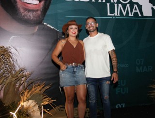 <a style='margin-left: 5px;' class='btn btn-xs btn-social btn-facebook' href='https://www.facebook.com/sharer/sharer.php?u=https://www.galeramix.com.br/imagem/a163/800-800-90/conteudo/site_galerias/163/gustavo-lima-costelaco-junior-seco-galeramix-173.jpg' rel='popup' data-width='500' data-height='400'><i class='fa fa-facebook'></i>Compartilhar <span class='hidden-xs'>no Facebook</span></a> <a class='btn btn-default btn-xs' target='_blank' href='imagem/a163/800-800-90/conteudo/site_galerias/163/gustavo-lima-costelaco-junior-seco-galeramix-173.jpg'><span class='glyphicon glyphicon-cloud-download'></span> Salvar</a>