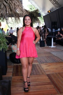 <a style='margin-left: 5px;' class='btn btn-xs btn-social btn-facebook' href='https://www.facebook.com/sharer/sharer.php?u=https://www.galeramix.com.br/imagem/a163/800-800-90/conteudo/site_galerias/163/gustavo-lima-costelaco-junior-seco-galeramix-20.jpg' rel='popup' data-width='500' data-height='400'><i class='fa fa-facebook'></i>Compartilhar <span class='hidden-xs'>no Facebook</span></a> <a class='btn btn-default btn-xs' target='_blank' href='imagem/a163/800-800-90/conteudo/site_galerias/163/gustavo-lima-costelaco-junior-seco-galeramix-20.jpg'><span class='glyphicon glyphicon-cloud-download'></span> Salvar</a>