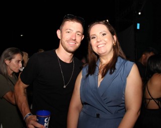 <a style='margin-left: 5px;' class='btn btn-xs btn-social btn-facebook' href='https://www.facebook.com/sharer/sharer.php?u=https://www.galeramix.com.br/imagem/a163/800-800-90/conteudo/site_galerias/163/gustavo-lima-costelaco-junior-seco-galeramix-207.jpg' rel='popup' data-width='500' data-height='400'><i class='fa fa-facebook'></i>Compartilhar <span class='hidden-xs'>no Facebook</span></a> <a class='btn btn-default btn-xs' target='_blank' href='imagem/a163/800-800-90/conteudo/site_galerias/163/gustavo-lima-costelaco-junior-seco-galeramix-207.jpg'><span class='glyphicon glyphicon-cloud-download'></span> Salvar</a>