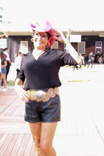 <a style='margin-left: 5px;' class='btn btn-xs btn-social btn-facebook' href='https://www.facebook.com/sharer/sharer.php?u=https://www.galeramix.com.br/imagem/a163/800-800-90/conteudo/site_galerias/163/gustavo-lima-costelaco-junior-seco-galeramix-264.jpg' rel='popup' data-width='500' data-height='400'><i class='fa fa-facebook'></i>Compartilhar <span class='hidden-xs'>no Facebook</span></a> <a class='btn btn-default btn-xs' target='_blank' href='imagem/a163/800-800-90/conteudo/site_galerias/163/gustavo-lima-costelaco-junior-seco-galeramix-264.jpg'><span class='glyphicon glyphicon-cloud-download'></span> Salvar</a>