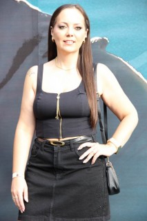 <a style='margin-left: 5px;' class='btn btn-xs btn-social btn-facebook' href='https://www.facebook.com/sharer/sharer.php?u=https://www.galeramix.com.br/imagem/a163/800-800-90/conteudo/site_galerias/163/gustavo-lima-costelaco-junior-seco-galeramix-35.jpg' rel='popup' data-width='500' data-height='400'><i class='fa fa-facebook'></i>Compartilhar <span class='hidden-xs'>no Facebook</span></a> <a class='btn btn-default btn-xs' target='_blank' href='imagem/a163/800-800-90/conteudo/site_galerias/163/gustavo-lima-costelaco-junior-seco-galeramix-35.jpg'><span class='glyphicon glyphicon-cloud-download'></span> Salvar</a>