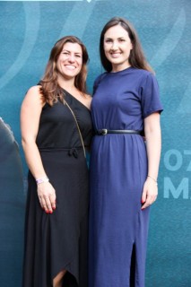 <a style='margin-left: 5px;' class='btn btn-xs btn-social btn-facebook' href='https://www.facebook.com/sharer/sharer.php?u=https://www.galeramix.com.br/imagem/a163/800-800-90/conteudo/site_galerias/163/gustavo-lima-costelaco-junior-seco-galeramix-63.jpg' rel='popup' data-width='500' data-height='400'><i class='fa fa-facebook'></i>Compartilhar <span class='hidden-xs'>no Facebook</span></a> <a class='btn btn-default btn-xs' target='_blank' href='imagem/a163/800-800-90/conteudo/site_galerias/163/gustavo-lima-costelaco-junior-seco-galeramix-63.jpg'><span class='glyphicon glyphicon-cloud-download'></span> Salvar</a>