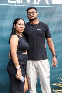 <a style='margin-left: 5px;' class='btn btn-xs btn-social btn-facebook' href='https://www.facebook.com/sharer/sharer.php?u=https://www.galeramix.com.br/imagem/a163/800-800-90/conteudo/site_galerias/163/gustavo-lima-costelaco-junior-seco-galeramix-73.jpg' rel='popup' data-width='500' data-height='400'><i class='fa fa-facebook'></i>Compartilhar <span class='hidden-xs'>no Facebook</span></a> <a class='btn btn-default btn-xs' target='_blank' href='imagem/a163/800-800-90/conteudo/site_galerias/163/gustavo-lima-costelaco-junior-seco-galeramix-73.jpg'><span class='glyphicon glyphicon-cloud-download'></span> Salvar</a>