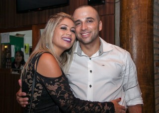 
<a style='margin-left: 5px;' class='btn btn-xs btn-social btn-facebook' href='https://www.facebook.com/sharer/sharer.php?u=https://www.galeramix.com.br/imagem/a17/800-800-90/conteudo/site_galerias/17/victor-e-leo-petry-12.jpg' rel='popup' data-width='500' data-height='400'><i class='fa fa-facebook'></i>Compartilhar <span class='hidden-xs'>no Facebook</span>
</a> 
<a class='btn btn-default btn-xs' target='_blank' href='imagem/a17/800-800-90/conteudo/site_galerias/17/victor-e-leo-petry-12.jpg'>
<span class='glyphicon glyphicon-cloud-download'></span> Salvar
</a>
