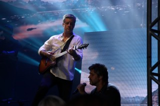 
<a style='margin-left: 5px;' class='btn btn-xs btn-social btn-facebook' href='https://www.facebook.com/sharer/sharer.php?u=https://www.galeramix.com.br/imagem/a17/800-800-90/conteudo/site_galerias/17/victor-e-leo-petry-127.jpg' rel='popup' data-width='500' data-height='400'><i class='fa fa-facebook'></i>Compartilhar <span class='hidden-xs'>no Facebook</span>
</a> 
<a class='btn btn-default btn-xs' target='_blank' href='imagem/a17/800-800-90/conteudo/site_galerias/17/victor-e-leo-petry-127.jpg'>
<span class='glyphicon glyphicon-cloud-download'></span> Salvar
</a>
