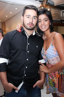 
<a style='margin-left: 5px;' class='btn btn-xs btn-social btn-facebook' href='https://www.facebook.com/sharer/sharer.php?u=https://www.galeramix.com.br/imagem/a17/800-800-90/conteudo/site_galerias/17/victor-e-leo-petry-20.jpg' rel='popup' data-width='500' data-height='400'><i class='fa fa-facebook'></i>Compartilhar <span class='hidden-xs'>no Facebook</span>
</a> 
<a class='btn btn-default btn-xs' target='_blank' href='imagem/a17/800-800-90/conteudo/site_galerias/17/victor-e-leo-petry-20.jpg'>
<span class='glyphicon glyphicon-cloud-download'></span> Salvar
</a>
