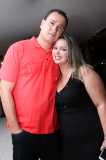 
<a style='margin-left: 5px;' class='btn btn-xs btn-social btn-facebook' href='https://www.facebook.com/sharer/sharer.php?u=https://www.galeramix.com.br/imagem/a17/800-800-90/conteudo/site_galerias/17/victor-e-leo-petry-32.jpg' rel='popup' data-width='500' data-height='400'><i class='fa fa-facebook'></i>Compartilhar <span class='hidden-xs'>no Facebook</span>
</a> 
<a class='btn btn-default btn-xs' target='_blank' href='imagem/a17/800-800-90/conteudo/site_galerias/17/victor-e-leo-petry-32.jpg'>
<span class='glyphicon glyphicon-cloud-download'></span> Salvar
</a>
