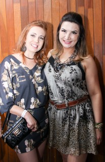 
<a style='margin-left: 5px;' class='btn btn-xs btn-social btn-facebook' href='https://www.facebook.com/sharer/sharer.php?u=https://www.galeramix.com.br/imagem/a17/800-800-90/conteudo/site_galerias/17/victor-e-leo-petry-66.jpg' rel='popup' data-width='500' data-height='400'><i class='fa fa-facebook'></i>Compartilhar <span class='hidden-xs'>no Facebook</span>
</a> 
<a class='btn btn-default btn-xs' target='_blank' href='imagem/a17/800-800-90/conteudo/site_galerias/17/victor-e-leo-petry-66.jpg'>
<span class='glyphicon glyphicon-cloud-download'></span> Salvar
</a>
