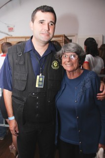 
<a style='margin-left: 5px;' class='btn btn-xs btn-social btn-facebook' href='https://www.facebook.com/sharer/sharer.php?u=https://www.galeramix.com.br/imagem/a17/800-800-90/conteudo/site_galerias/17/victor-e-leo-petry-71.jpg' rel='popup' data-width='500' data-height='400'><i class='fa fa-facebook'></i>Compartilhar <span class='hidden-xs'>no Facebook</span>
</a> 
<a class='btn btn-default btn-xs' target='_blank' href='imagem/a17/800-800-90/conteudo/site_galerias/17/victor-e-leo-petry-71.jpg'>
<span class='glyphicon glyphicon-cloud-download'></span> Salvar
</a>
