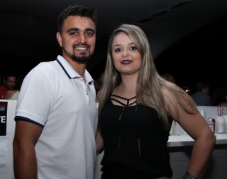 
<a style='margin-left: 5px;' class='btn btn-xs btn-social btn-facebook' href='https://www.facebook.com/sharer/sharer.php?u=https://www.galeramix.com.br/imagem/a17/800-800-90/conteudo/site_galerias/17/victor-e-leo-petry-91.jpg' rel='popup' data-width='500' data-height='400'><i class='fa fa-facebook'></i>Compartilhar <span class='hidden-xs'>no Facebook</span>
</a> 
<a class='btn btn-default btn-xs' target='_blank' href='imagem/a17/800-800-90/conteudo/site_galerias/17/victor-e-leo-petry-91.jpg'>
<span class='glyphicon glyphicon-cloud-download'></span> Salvar
</a>
