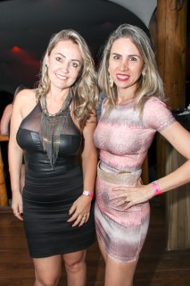 
<a style='margin-left: 5px;' class='btn btn-xs btn-social btn-facebook' href='https://www.facebook.com/sharer/sharer.php?u=https://www.galeramix.com.br/imagem/a23/800-800-90/conteudo/site_galerias/23/fernando-e-sorocaba-petry-galera-mix-42.jpg' rel='popup' data-width='500' data-height='400'><i class='fa fa-facebook'></i>Compartilhar <span class='hidden-xs'>no Facebook</span>
</a> 
<a class='btn btn-default btn-xs' target='_blank' href='imagem/a23/800-800-90/conteudo/site_galerias/23/fernando-e-sorocaba-petry-galera-mix-42.jpg'>
<span class='glyphicon glyphicon-cloud-download'></span> Salvar
</a>
