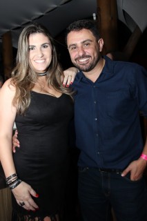 
<a style='margin-left: 5px;' class='btn btn-xs btn-social btn-facebook' href='https://www.facebook.com/sharer/sharer.php?u=https://www.galeramix.com.br/imagem/a23/800-800-90/conteudo/site_galerias/23/fernando-e-sorocaba-petry-galera-mix-44.jpg' rel='popup' data-width='500' data-height='400'><i class='fa fa-facebook'></i>Compartilhar <span class='hidden-xs'>no Facebook</span>
</a> 
<a class='btn btn-default btn-xs' target='_blank' href='imagem/a23/800-800-90/conteudo/site_galerias/23/fernando-e-sorocaba-petry-galera-mix-44.jpg'>
<span class='glyphicon glyphicon-cloud-download'></span> Salvar
</a>
