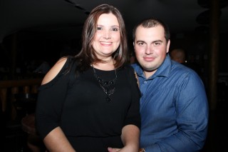 
<a style='margin-left: 5px;' class='btn btn-xs btn-social btn-facebook' href='https://www.facebook.com/sharer/sharer.php?u=https://www.galeramix.com.br/imagem/a23/800-800-90/conteudo/site_galerias/23/fernando-e-sorocaba-petry-galera-mix-61.jpg' rel='popup' data-width='500' data-height='400'><i class='fa fa-facebook'></i>Compartilhar <span class='hidden-xs'>no Facebook</span>
</a> 
<a class='btn btn-default btn-xs' target='_blank' href='imagem/a23/800-800-90/conteudo/site_galerias/23/fernando-e-sorocaba-petry-galera-mix-61.jpg'>
<span class='glyphicon glyphicon-cloud-download'></span> Salvar
</a>
