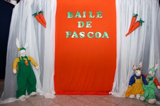 
                    <a style='margin-left: 5px;' class='btn btn-xs btn-social btn-facebook' href='https://www.facebook.com/sharer/sharer.php?u=https://www.galeramix.com.br/imagem/a24/800-800-90/conteudo/site_galerias/24/img3081.jpg' rel='popup' data-width='500' data-height='400'><i class='fa fa-facebook'></i>Compartilhar <span class='hidden-xs'>no Facebook</span>
                </a> 
                <a class='btn btn-default btn-xs' target='_blank' href='imagem/a24/800-800-90/conteudo/site_galerias/24/img3081.jpg'>
                    <span class='glyphicon glyphicon-cloud-download'></span> Salvar
                </a>
                