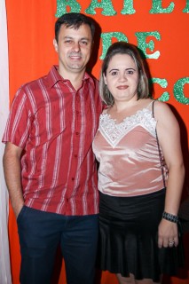 
<a style='margin-left: 5px;' class='btn btn-xs btn-social btn-facebook' href='https://www.facebook.com/sharer/sharer.php?u=https://www.galeramix.com.br/imagem/a24/800-800-90/conteudo/site_galerias/24/img3097.jpg' rel='popup' data-width='500' data-height='400'><i class='fa fa-facebook'></i>Compartilhar <span class='hidden-xs'>no Facebook</span>
</a> 
<a class='btn btn-default btn-xs' target='_blank' href='imagem/a24/800-800-90/conteudo/site_galerias/24/img3097.jpg'>
<span class='glyphicon glyphicon-cloud-download'></span> Salvar
</a>
