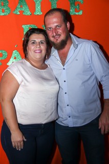 
<a style='margin-left: 5px;' class='btn btn-xs btn-social btn-facebook' href='https://www.facebook.com/sharer/sharer.php?u=https://www.galeramix.com.br/imagem/a24/800-800-90/conteudo/site_galerias/24/img3101.jpg' rel='popup' data-width='500' data-height='400'><i class='fa fa-facebook'></i>Compartilhar <span class='hidden-xs'>no Facebook</span>
</a> 
<a class='btn btn-default btn-xs' target='_blank' href='imagem/a24/800-800-90/conteudo/site_galerias/24/img3101.jpg'>
<span class='glyphicon glyphicon-cloud-download'></span> Salvar
</a>
