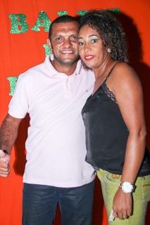 
<a style='margin-left: 5px;' class='btn btn-xs btn-social btn-facebook' href='https://www.facebook.com/sharer/sharer.php?u=https://www.galeramix.com.br/imagem/a24/800-800-90/conteudo/site_galerias/24/img3116.jpg' rel='popup' data-width='500' data-height='400'><i class='fa fa-facebook'></i>Compartilhar <span class='hidden-xs'>no Facebook</span>
</a> 
<a class='btn btn-default btn-xs' target='_blank' href='imagem/a24/800-800-90/conteudo/site_galerias/24/img3116.jpg'>
<span class='glyphicon glyphicon-cloud-download'></span> Salvar
</a>
