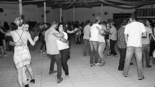 
<a style='margin-left: 5px;' class='btn btn-xs btn-social btn-facebook' href='https://www.facebook.com/sharer/sharer.php?u=https://www.galeramix.com.br/imagem/a24/800-800-90/conteudo/site_galerias/24/img3185.jpg' rel='popup' data-width='500' data-height='400'><i class='fa fa-facebook'></i>Compartilhar <span class='hidden-xs'>no Facebook</span>
</a> 
<a class='btn btn-default btn-xs' target='_blank' href='imagem/a24/800-800-90/conteudo/site_galerias/24/img3185.jpg'>
<span class='glyphicon glyphicon-cloud-download'></span> Salvar
</a>
