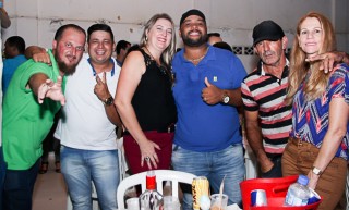 
<a style='margin-left: 5px;' class='btn btn-xs btn-social btn-facebook' href='https://www.facebook.com/sharer/sharer.php?u=https://www.galeramix.com.br/imagem/a24/800-800-90/conteudo/site_galerias/24/img3197.jpg' rel='popup' data-width='500' data-height='400'><i class='fa fa-facebook'></i>Compartilhar <span class='hidden-xs'>no Facebook</span>
</a> 
<a class='btn btn-default btn-xs' target='_blank' href='imagem/a24/800-800-90/conteudo/site_galerias/24/img3197.jpg'>
<span class='glyphicon glyphicon-cloud-download'></span> Salvar
</a>
