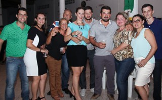 
<a style='margin-left: 5px;' class='btn btn-xs btn-social btn-facebook' href='https://www.facebook.com/sharer/sharer.php?u=https://www.galeramix.com.br/imagem/a24/800-800-90/conteudo/site_galerias/24/img3202.jpg' rel='popup' data-width='500' data-height='400'><i class='fa fa-facebook'></i>Compartilhar <span class='hidden-xs'>no Facebook</span>
</a> 
<a class='btn btn-default btn-xs' target='_blank' href='imagem/a24/800-800-90/conteudo/site_galerias/24/img3202.jpg'>
<span class='glyphicon glyphicon-cloud-download'></span> Salvar
</a>
