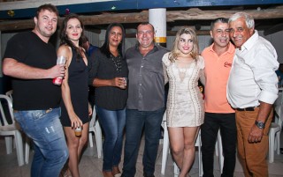 
<a style='margin-left: 5px;' class='btn btn-xs btn-social btn-facebook' href='https://www.facebook.com/sharer/sharer.php?u=https://www.galeramix.com.br/imagem/a24/800-800-90/conteudo/site_galerias/24/img3211.jpg' rel='popup' data-width='500' data-height='400'><i class='fa fa-facebook'></i>Compartilhar <span class='hidden-xs'>no Facebook</span>
</a> 
<a class='btn btn-default btn-xs' target='_blank' href='imagem/a24/800-800-90/conteudo/site_galerias/24/img3211.jpg'>
<span class='glyphicon glyphicon-cloud-download'></span> Salvar
</a>
