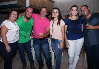 
<a style='margin-left: 5px;' class='btn btn-xs btn-social btn-facebook' href='https://www.facebook.com/sharer/sharer.php?u=https://www.galeramix.com.br/imagem/a24/800-800-90/conteudo/site_galerias/24/img3225.jpg' rel='popup' data-width='500' data-height='400'><i class='fa fa-facebook'></i>Compartilhar <span class='hidden-xs'>no Facebook</span>
</a> 
<a class='btn btn-default btn-xs' target='_blank' href='imagem/a24/800-800-90/conteudo/site_galerias/24/img3225.jpg'>
<span class='glyphicon glyphicon-cloud-download'></span> Salvar
</a>
