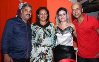 
<a style='margin-left: 5px;' class='btn btn-xs btn-social btn-facebook' href='https://www.facebook.com/sharer/sharer.php?u=https://www.galeramix.com.br/imagem/a24/800-800-90/conteudo/site_galerias/24/img3237.jpg' rel='popup' data-width='500' data-height='400'><i class='fa fa-facebook'></i>Compartilhar <span class='hidden-xs'>no Facebook</span>
</a> 
<a class='btn btn-default btn-xs' target='_blank' href='imagem/a24/800-800-90/conteudo/site_galerias/24/img3237.jpg'>
<span class='glyphicon glyphicon-cloud-download'></span> Salvar
</a>
