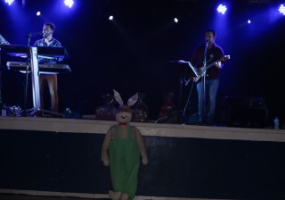 
<a style='margin-left: 5px;' class='btn btn-xs btn-social btn-facebook' href='https://www.facebook.com/sharer/sharer.php?u=https://www.galeramix.com.br/imagem/a24/800-800-90/conteudo/site_galerias/24/img3238.jpg' rel='popup' data-width='500' data-height='400'><i class='fa fa-facebook'></i>Compartilhar <span class='hidden-xs'>no Facebook</span>
</a> 
<a class='btn btn-default btn-xs' target='_blank' href='imagem/a24/800-800-90/conteudo/site_galerias/24/img3238.jpg'>
<span class='glyphicon glyphicon-cloud-download'></span> Salvar
</a>
