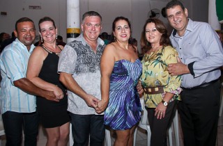 
<a style='margin-left: 5px;' class='btn btn-xs btn-social btn-facebook' href='https://www.facebook.com/sharer/sharer.php?u=https://www.galeramix.com.br/imagem/a24/800-800-90/conteudo/site_galerias/24/img3240.jpg' rel='popup' data-width='500' data-height='400'><i class='fa fa-facebook'></i>Compartilhar <span class='hidden-xs'>no Facebook</span>
</a> 
<a class='btn btn-default btn-xs' target='_blank' href='imagem/a24/800-800-90/conteudo/site_galerias/24/img3240.jpg'>
<span class='glyphicon glyphicon-cloud-download'></span> Salvar
</a>
