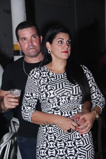 
<a style='margin-left: 5px;' class='btn btn-xs btn-social btn-facebook' href='https://www.facebook.com/sharer/sharer.php?u=https://www.galeramix.com.br/imagem/a24/800-800-90/conteudo/site_galerias/24/img3244.jpg' rel='popup' data-width='500' data-height='400'><i class='fa fa-facebook'></i>Compartilhar <span class='hidden-xs'>no Facebook</span>
</a> 
<a class='btn btn-default btn-xs' target='_blank' href='imagem/a24/800-800-90/conteudo/site_galerias/24/img3244.jpg'>
<span class='glyphicon glyphicon-cloud-download'></span> Salvar
</a>
