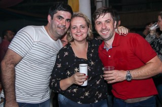 
<a style='margin-left: 5px;' class='btn btn-xs btn-social btn-facebook' href='https://www.facebook.com/sharer/sharer.php?u=https://www.galeramix.com.br/imagem/a24/800-800-90/conteudo/site_galerias/24/img3250.jpg' rel='popup' data-width='500' data-height='400'><i class='fa fa-facebook'></i>Compartilhar <span class='hidden-xs'>no Facebook</span>
</a> 
<a class='btn btn-default btn-xs' target='_blank' href='imagem/a24/800-800-90/conteudo/site_galerias/24/img3250.jpg'>
<span class='glyphicon glyphicon-cloud-download'></span> Salvar
</a>
