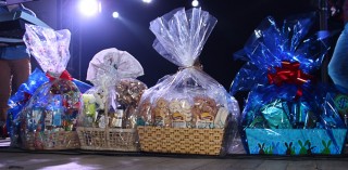 
<a style='margin-left: 5px;' class='btn btn-xs btn-social btn-facebook' href='https://www.facebook.com/sharer/sharer.php?u=https://www.galeramix.com.br/imagem/a24/800-800-90/conteudo/site_galerias/24/img3251.jpg' rel='popup' data-width='500' data-height='400'><i class='fa fa-facebook'></i>Compartilhar <span class='hidden-xs'>no Facebook</span>
</a> 
<a class='btn btn-default btn-xs' target='_blank' href='imagem/a24/800-800-90/conteudo/site_galerias/24/img3251.jpg'>
<span class='glyphicon glyphicon-cloud-download'></span> Salvar
</a>
