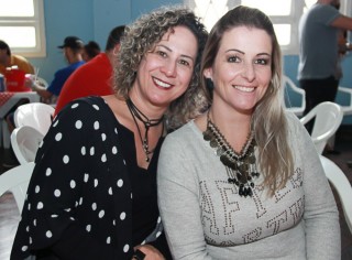 
                        <a style='margin-left: 5px;' class='btn btn-xs btn-social btn-facebook' href='https://www.facebook.com/sharer/sharer.php?u=https://www.galeramix.com.br/imagem/a29/800-800-90/conteudo/site_galerias/29/img4078.jpg' rel='popup' data-width='500' data-height='400'><i class='fa fa-facebook'></i>Compartilhar <span class='hidden-xs'>no Facebook</span>
                    </a> 
                    <a class='btn btn-default btn-xs' target='_blank' href='imagem/a29/800-800-90/conteudo/site_galerias/29/img4078.jpg'>
                        <span class='glyphicon glyphicon-cloud-download'></span> Salvar
                    </a>
                    