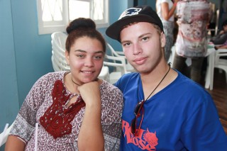 
<a style='margin-left: 5px;' class='btn btn-xs btn-social btn-facebook' href='https://www.facebook.com/sharer/sharer.php?u=https://www.galeramix.com.br/imagem/a29/800-800-90/conteudo/site_galerias/29/img4085.jpg' rel='popup' data-width='500' data-height='400'><i class='fa fa-facebook'></i>Compartilhar <span class='hidden-xs'>no Facebook</span>
</a> 
<a class='btn btn-default btn-xs' target='_blank' href='imagem/a29/800-800-90/conteudo/site_galerias/29/img4085.jpg'>
<span class='glyphicon glyphicon-cloud-download'></span> Salvar
</a>
