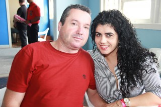 
<a style='margin-left: 5px;' class='btn btn-xs btn-social btn-facebook' href='https://www.facebook.com/sharer/sharer.php?u=https://www.galeramix.com.br/imagem/a29/800-800-90/conteudo/site_galerias/29/img4090.jpg' rel='popup' data-width='500' data-height='400'><i class='fa fa-facebook'></i>Compartilhar <span class='hidden-xs'>no Facebook</span>
</a> 
<a class='btn btn-default btn-xs' target='_blank' href='imagem/a29/800-800-90/conteudo/site_galerias/29/img4090.jpg'>
<span class='glyphicon glyphicon-cloud-download'></span> Salvar
</a>
