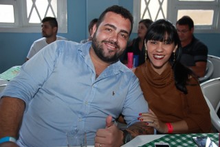 
<a style='margin-left: 5px;' class='btn btn-xs btn-social btn-facebook' href='https://www.facebook.com/sharer/sharer.php?u=https://www.galeramix.com.br/imagem/a29/800-800-90/conteudo/site_galerias/29/img4102.jpg' rel='popup' data-width='500' data-height='400'><i class='fa fa-facebook'></i>Compartilhar <span class='hidden-xs'>no Facebook</span>
</a> 
<a class='btn btn-default btn-xs' target='_blank' href='imagem/a29/800-800-90/conteudo/site_galerias/29/img4102.jpg'>
<span class='glyphicon glyphicon-cloud-download'></span> Salvar
</a>
