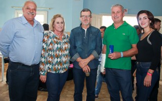 
<a style='margin-left: 5px;' class='btn btn-xs btn-social btn-facebook' href='https://www.facebook.com/sharer/sharer.php?u=https://www.galeramix.com.br/imagem/a29/800-800-90/conteudo/site_galerias/29/img4132.jpg' rel='popup' data-width='500' data-height='400'><i class='fa fa-facebook'></i>Compartilhar <span class='hidden-xs'>no Facebook</span>
</a> 
<a class='btn btn-default btn-xs' target='_blank' href='imagem/a29/800-800-90/conteudo/site_galerias/29/img4132.jpg'>
<span class='glyphicon glyphicon-cloud-download'></span> Salvar
</a>
